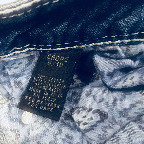 Rue 21 Crops 9/10 - Picture 3 of 7